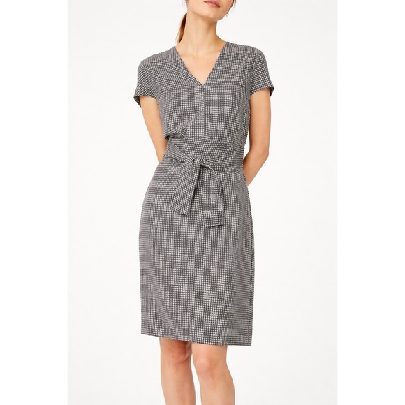 Club Monaco Dresses & Skirts - Club Monaco Dress Womens 4 Black White Houndstooth Belted Work Career V Neck